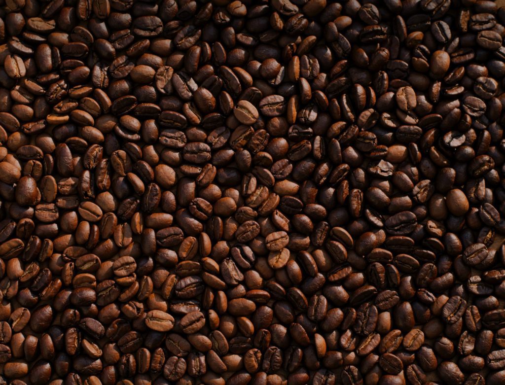 bean to cup vs pod machine: coffee beans